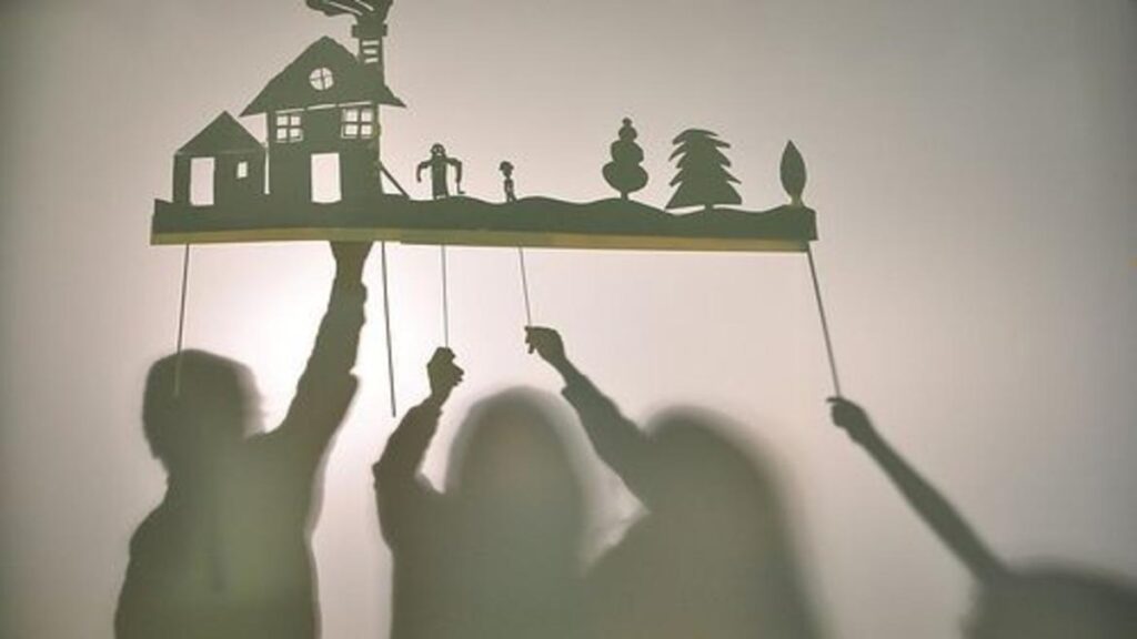 TEATRO-DELLE-OMBRE-1024x576 Estate 2024: creatività e divertimento ai Bagni Misteriosi
