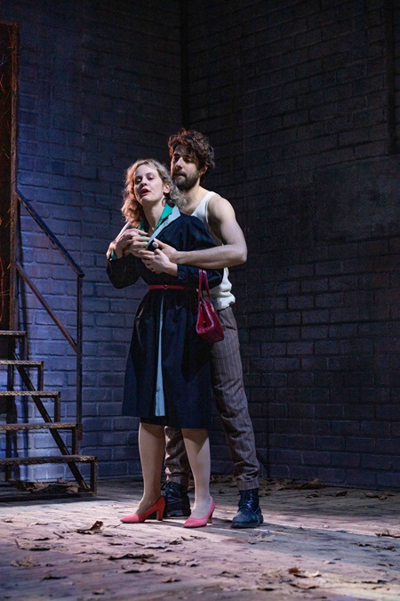 Marina-Rocco-Filippo-Lai-La-Maria-Brasca-di-Giovanni-Testori-foto-di-Lorenzo-Barbieri- Il ritorno di Maria Brasca, fino al 16 giugno al Teatro Parenti