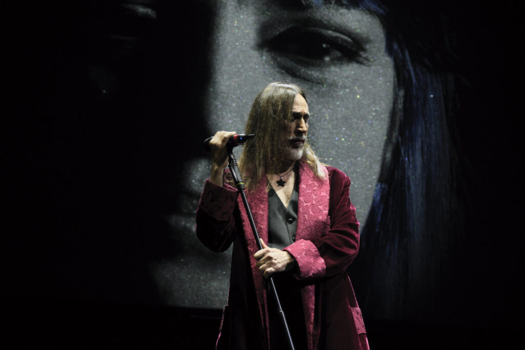 01-LAZARUS©FabioLovino-1024x683 Teatro Arcimboldi - LAZARUS di David Bowie di Valter Malosti con MANUEL AGNELLI - dal 28 maggio al 1 giugno