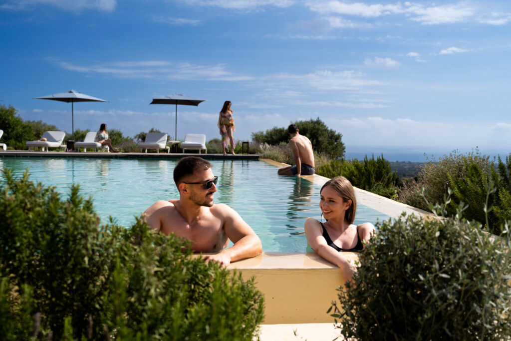 2MR06390_Piscina_Ph-Mimmo-Ricatti-1024x683 Masseria AuraTerrae: la meta perfetta per vivere l’anima più autentica della campagna pugliese