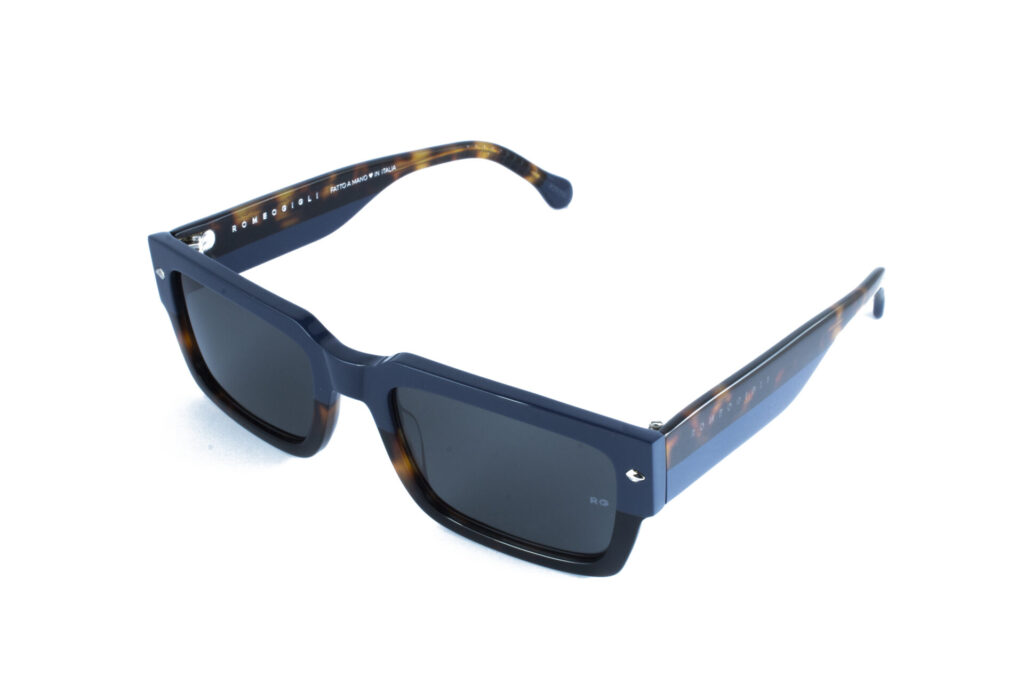 3290993_A_RGS.617U-PP-DHV-54-19-145-Cat.3-1024x683 ROMEO GIGLI EYEWEAR SS25 L’eleganza si trasforma in materia, luce e sperimentazione.