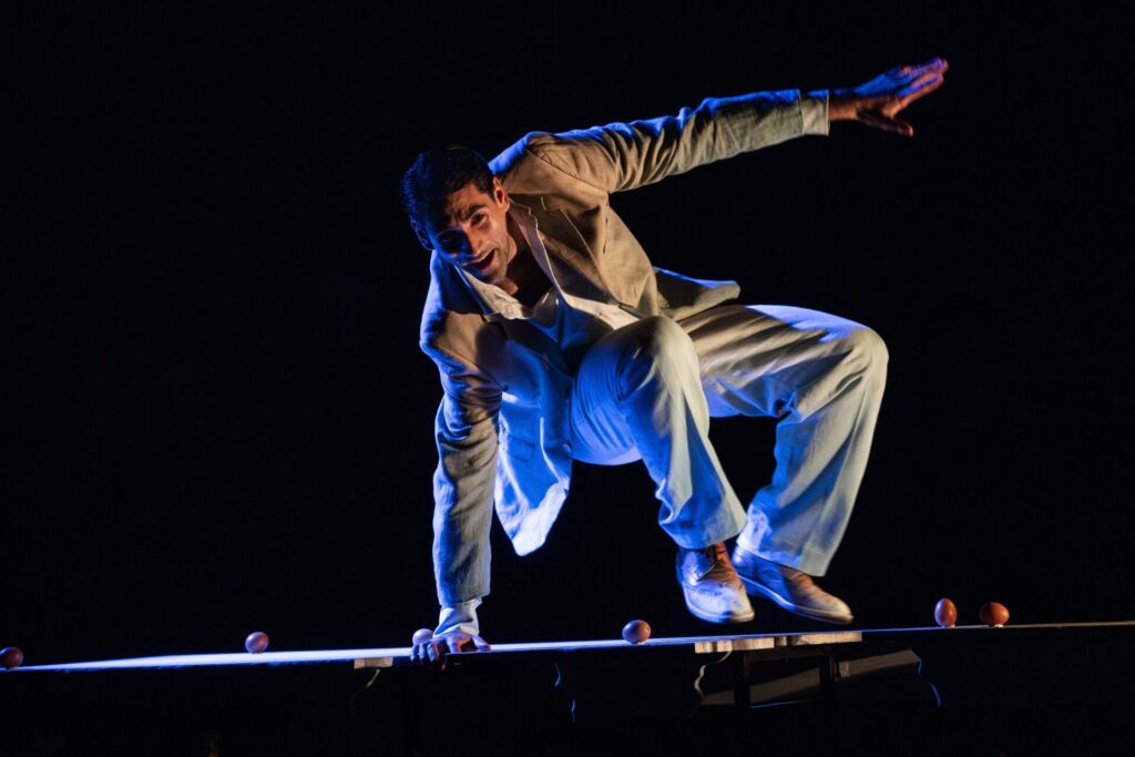Arrusi_01-1024x683 Al TEATRO FILODRAMMATICI DI MILANO "ARRUSI" DAL 20 AL 25 MAGGIO 2025