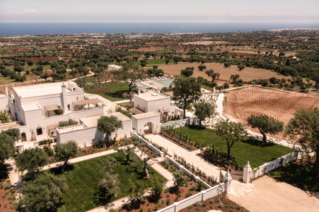 ESTERNI_DRONE_16-Ph-Alessandro-Zaccaro-1024x682 Masseria AuraTerrae: la meta perfetta per vivere l’anima più autentica della campagna pugliese