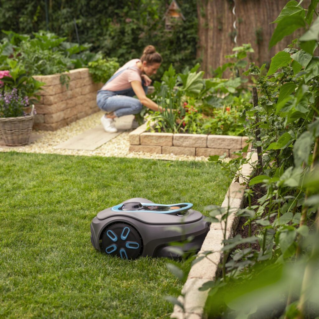 GARDENA-SmartSileno-Free1-1024x1024 Gardena Smart Sileno Free: il robot rasaerba senza cavi perimetrali