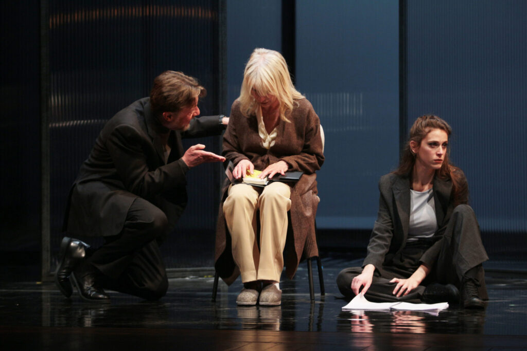 INTORNO-AL-VUOTO-FOGACCI-GIORGI-PESCE-8-1024x683 INTORNO AL VUOTO GIANLUIGI FOGACCI E PAOLA GIORGI 15 | 18 maggio al Teatro Menotti Milano