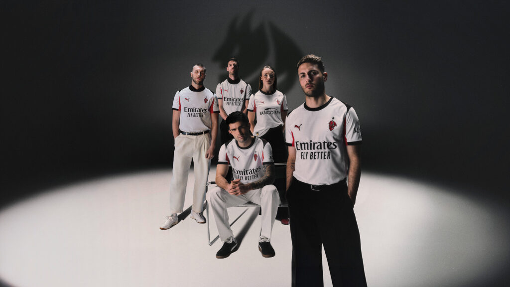 25AW_PR_TS_Football_AC-Milan_Away_Matchwear_KV_1940_RGB-1024x576 PUMA & AC MILAN SVELANO IL NUOVO AWAY KIT PER LA STAGIONE 2025/26