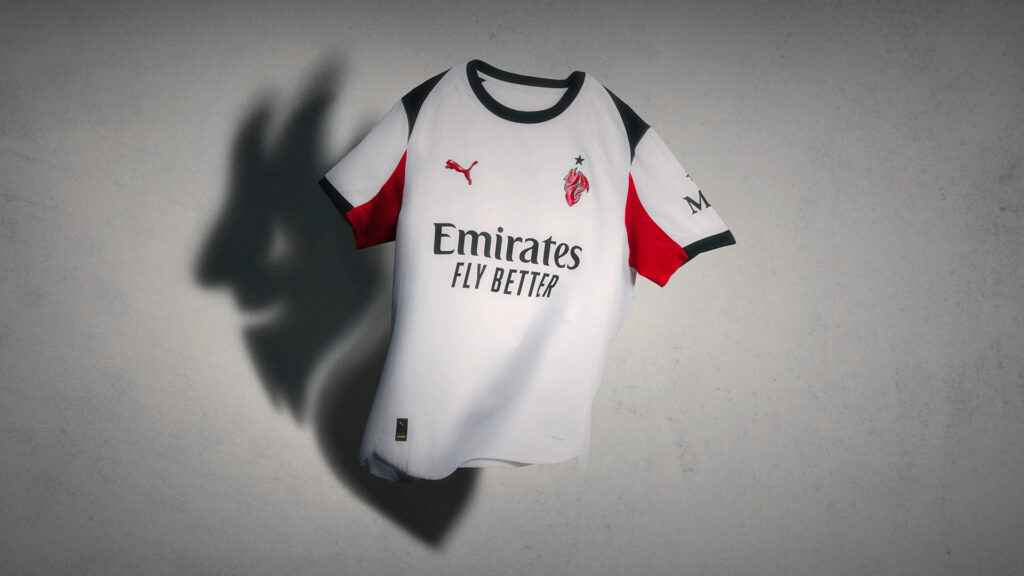 25AW_PR_TS_Football_AC-Milan_Away_Matchwear_Product_Hero_0194_16x9_1920x1080px-1024x576 PUMA & AC MILAN SVELANO IL NUOVO AWAY KIT PER LA STAGIONE 2025/26