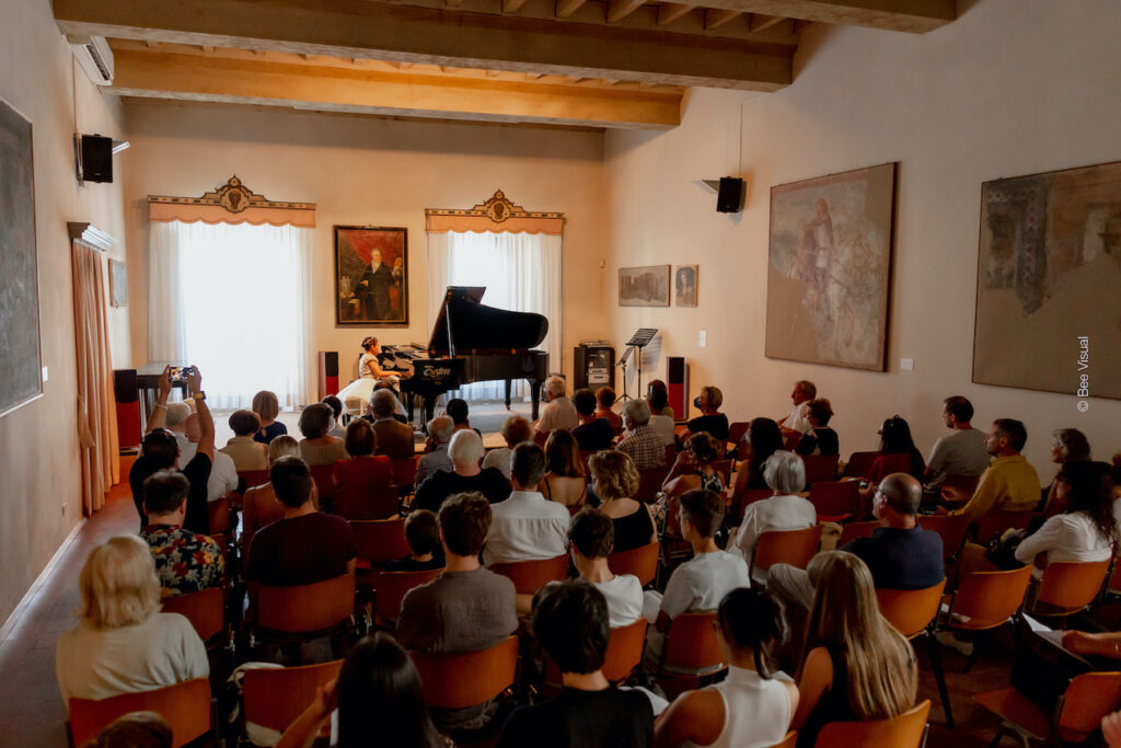 Foto-3-dellInternational-Piano-Campus-1024x683 Onde musicali sul Lago d'Iseo: dal 12 al 27 luglio l'International Piano Campus con giovani musicisti da tutto il mondo a Lovere (Bg)