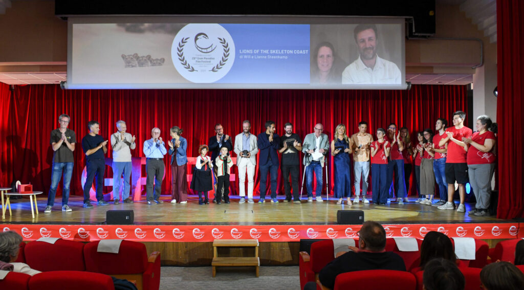 5.230_GPFF2025_phPaoloRey_Bassa-Risoluzione-1-1024x567 Da Fondation Grand Paradis | "Lions of the Skeleton Coast" di Will e Lianne Steenkamp vince la 28ª edizione del Gran Paradiso Film Festival