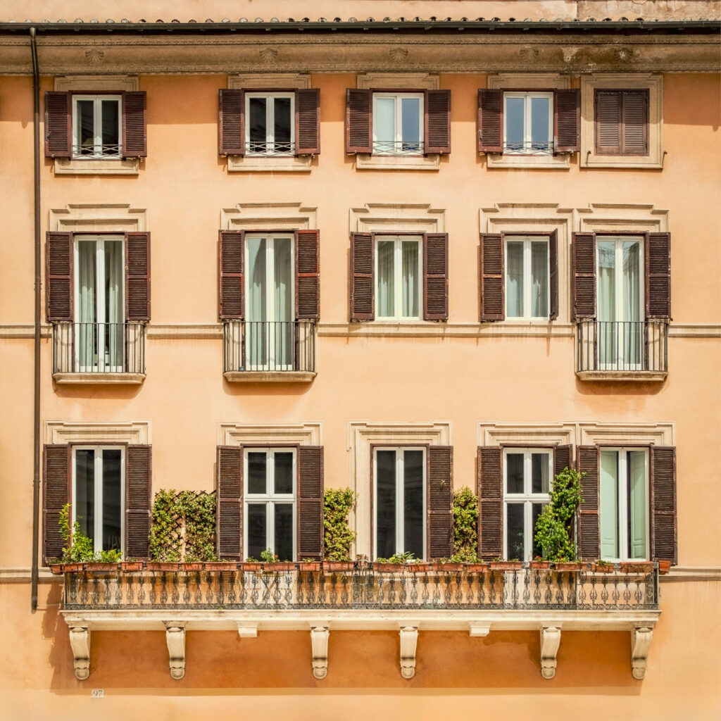 unnamed-14-1024x1024 Immobiliare. “Window shopping” online: CENTURY 21 Italia e Wikicasa stilano la lista dei Paesi stranieri più interessati agli investimenti immobiliari in Italia
