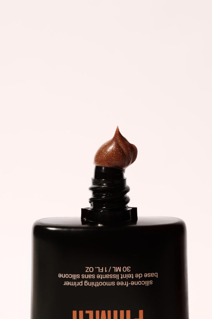 unnamed-6-683x1024 HUDA BEAUTY PRESENTA 3 NOVITA': MINI BADDIES, 8 NUOVE SHADE DI EASY BLUR FOUNDATION, EASY BLUR PRIMER IN BRONZE FUDGE