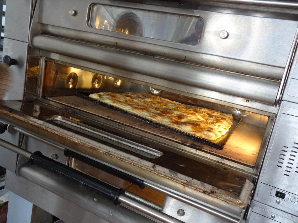 unnamed-21-1024x768 Il Consorzio della FOCACCIA DI RECCO COL FORMAGGIO al BRA’S, il Festival della Salsiccia di Bra, 18, 19 e domenica 20 settembre 2026