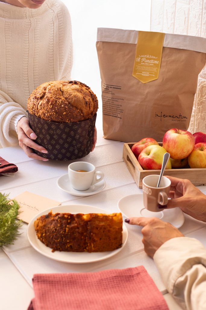 Copia-di-Infermentum_Il-Panettone-Fichi-Mele-e-Noci_3-683x1024 PROFUMO D’AGRUMI, IL NUOVO PANETTONE DI INFERMENTUM SENZA UVETTA E CANDITI