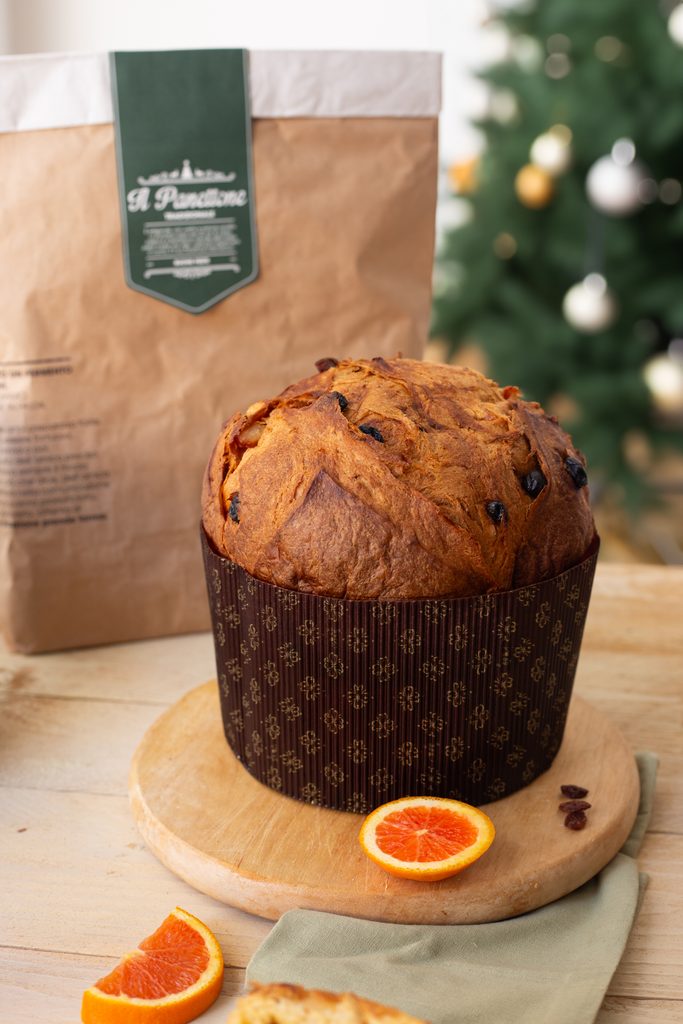 Copia-di-Infermentum_Il-Panettone-Tradizionale_3-683x1024 PROFUMO D’AGRUMI, IL NUOVO PANETTONE DI INFERMENTUM SENZA UVETTA E CANDITI