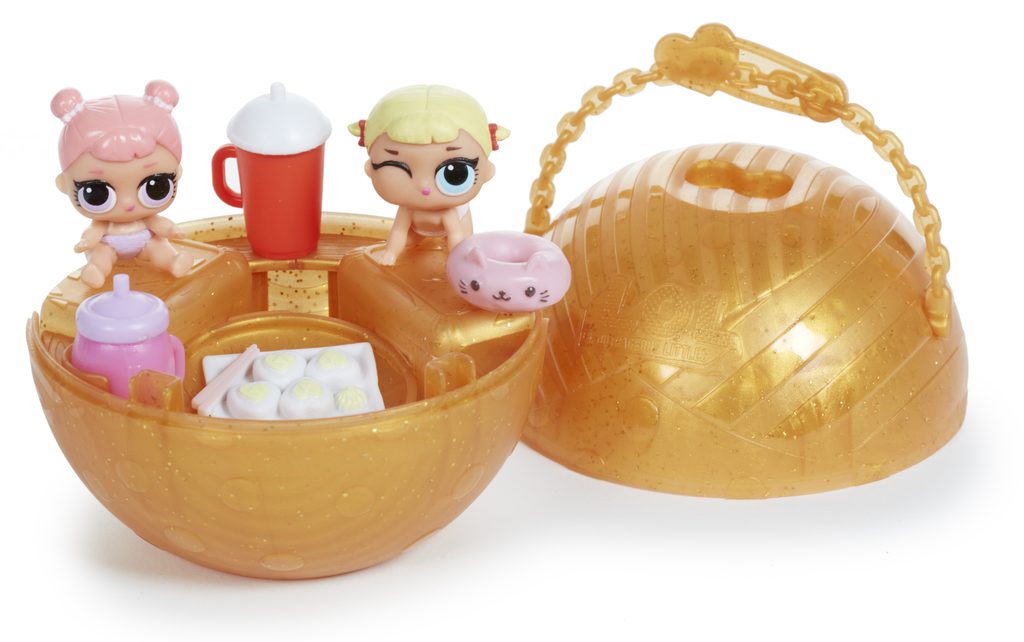 MGA_LOL-Surprise-Doll-Lil-Sisters-1-1024x642 L.O.L. SURPRISE! COMPIE 10 ANNI: 600 milioni di bambole vendute per una franchise da 7 miliardi di valore