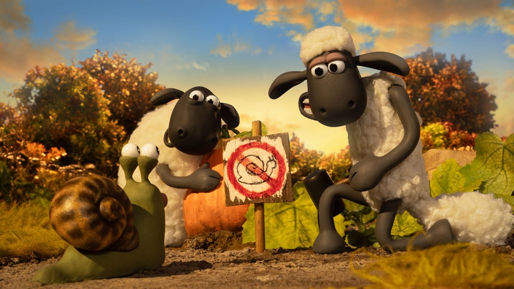 Shaun-the-Sheep-The-Beast-of-Mossy-Bottom-Stills-Press-Photos-4711x2650-STS-BEAST-EPPlus-020-01000-ShaunHazelNoSnailSign-jpg-1024x576 SHAUN, VITA DA PECORA - OPERAZIONE Z.U.C.C.A. - DAL 28 OTTOBRE AL CINEMA
